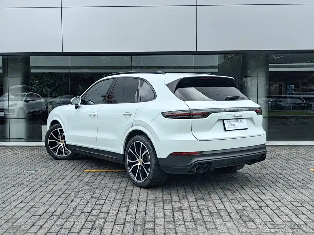 Porsche Cayenne — фото 3