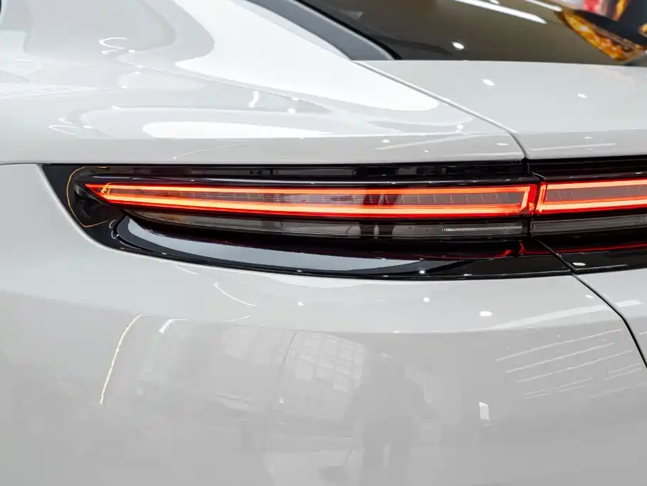 Porsche Panamera — фото 9