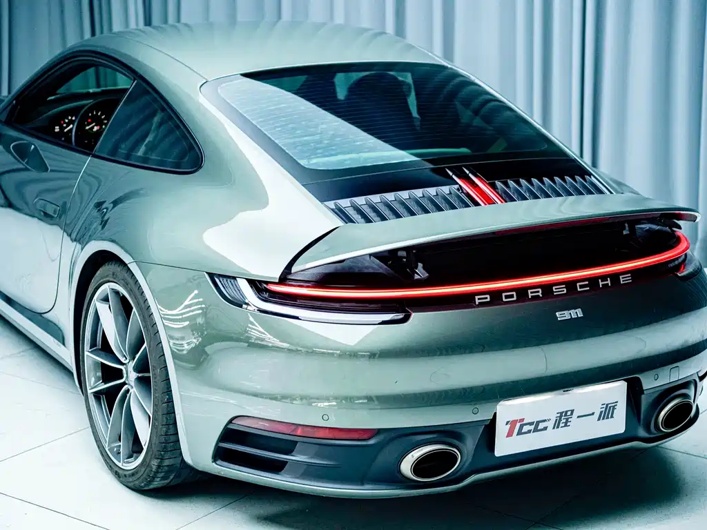 Porsche 911 — фото 15