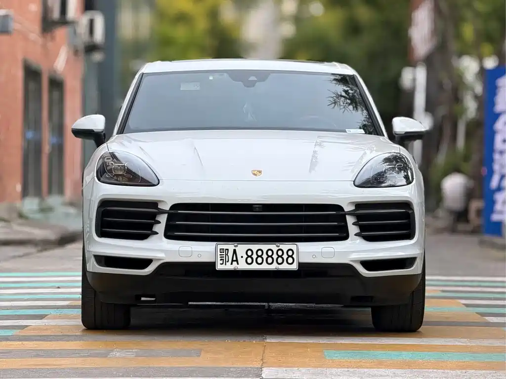 Porsche Cayenne — фото 2