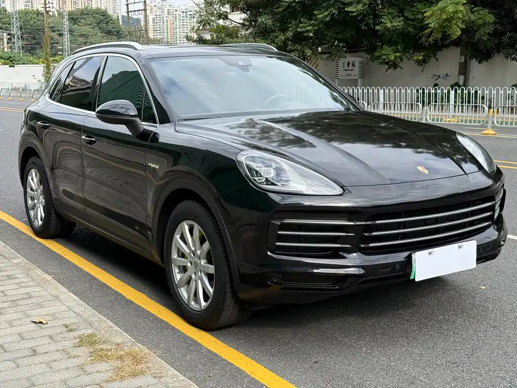 Porsche Cayenne Hybrid — фото 3