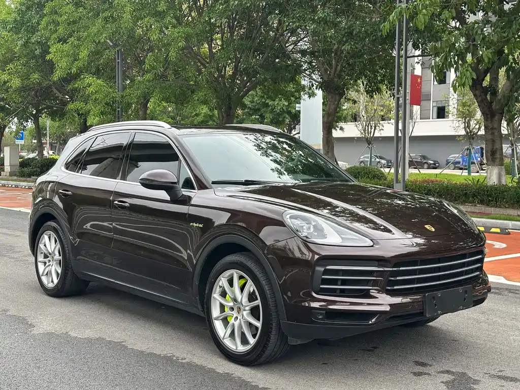 Porsche Cayenne Hybrid — фото 3