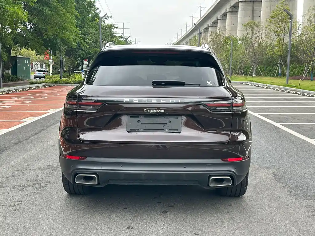 Porsche Cayenne Hybrid — фото 8