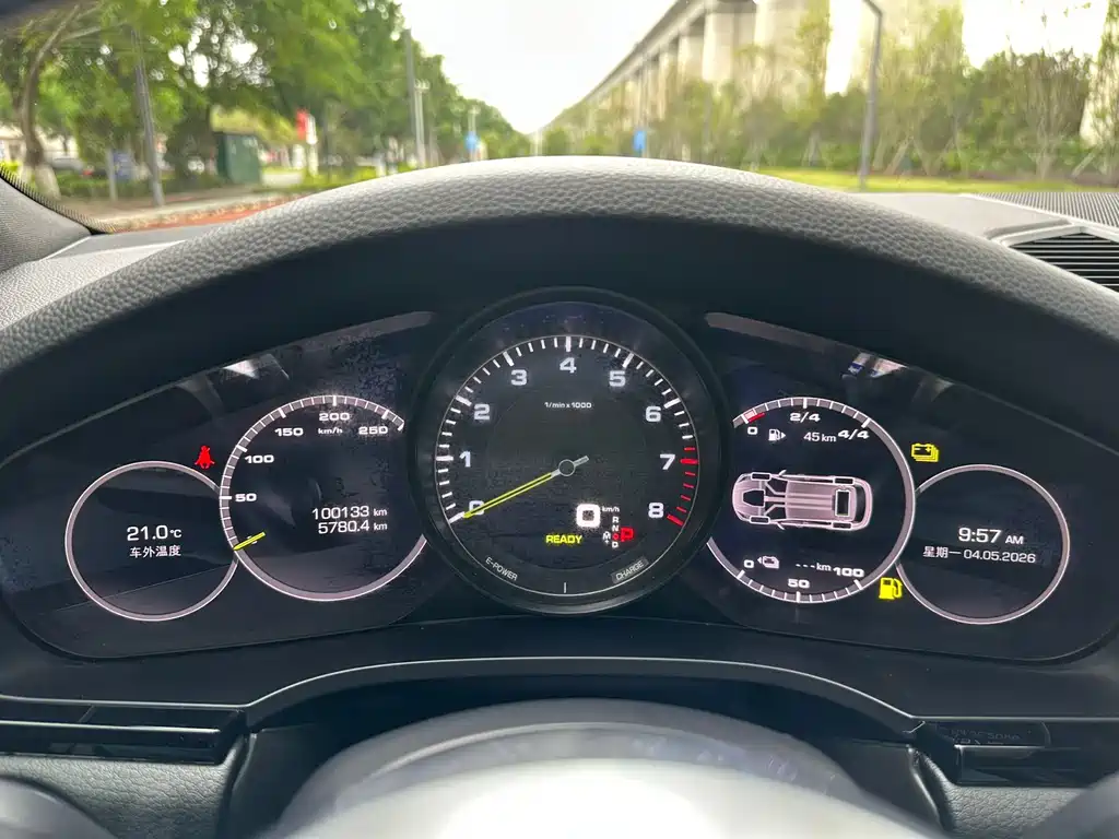 Porsche Cayenne Hybrid — фото 10
