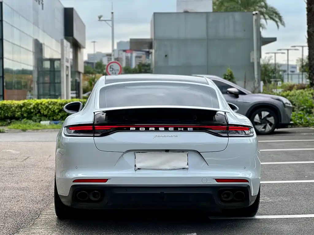 Porsche Panamera — фото 14