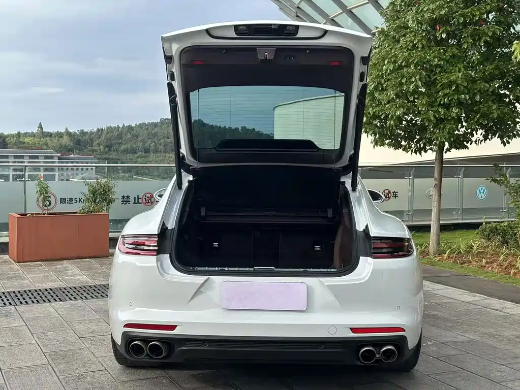 Porsche Panamera — фото 23