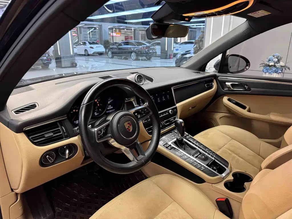 Porsche Macan — фото 6