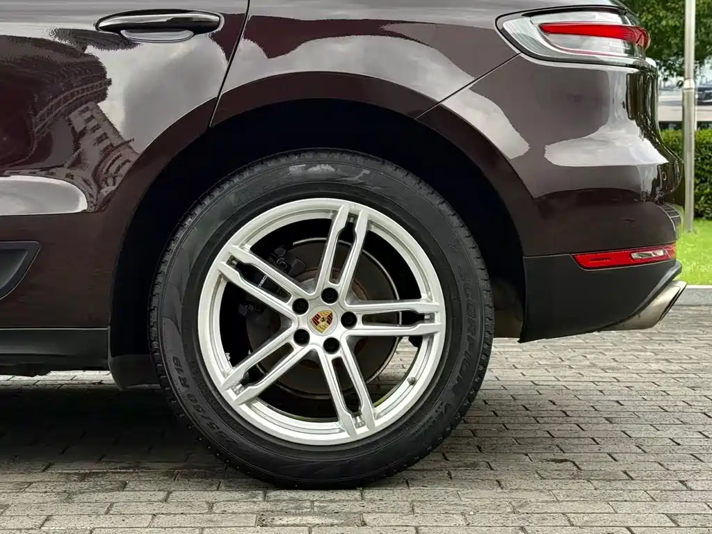 Porsche Macan — фото 7