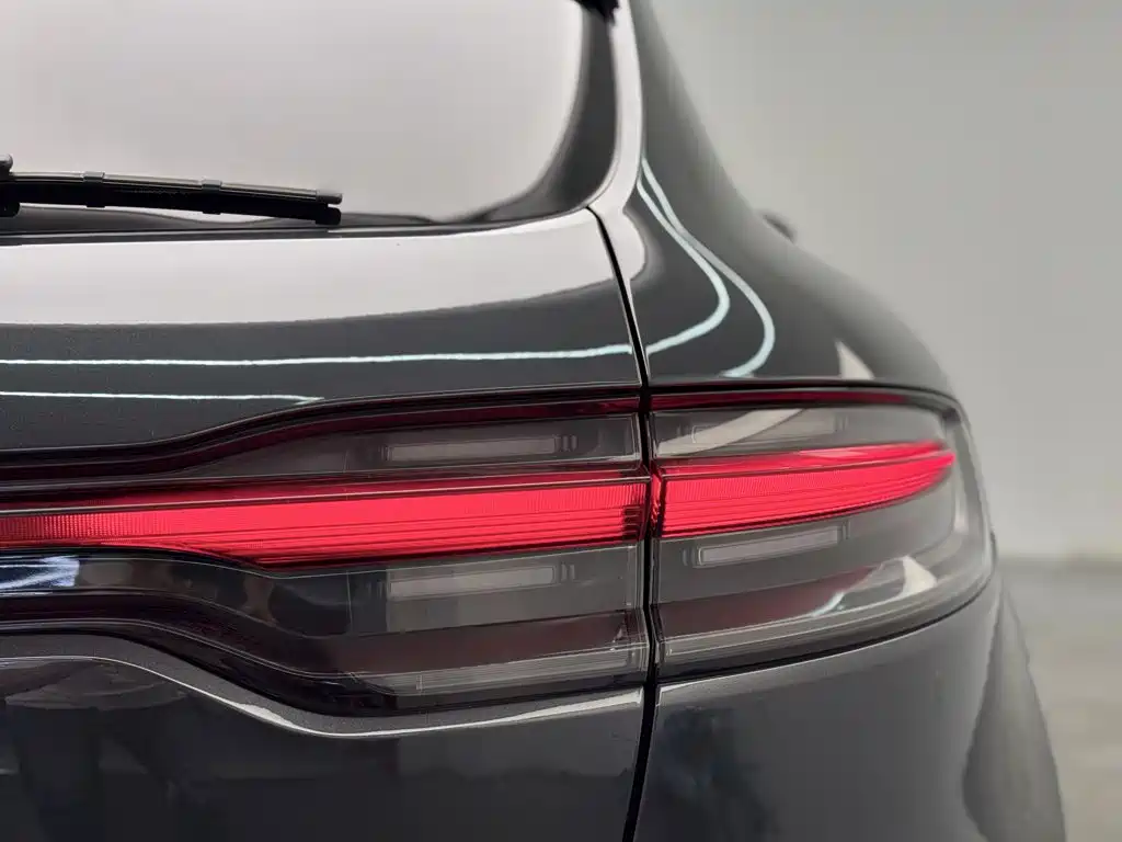 Porsche Macan — фото 10