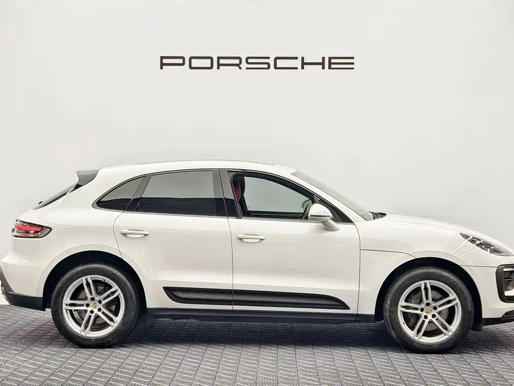 Porsche Macan — фото 6