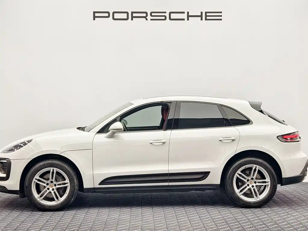 Porsche Macan — фото 7