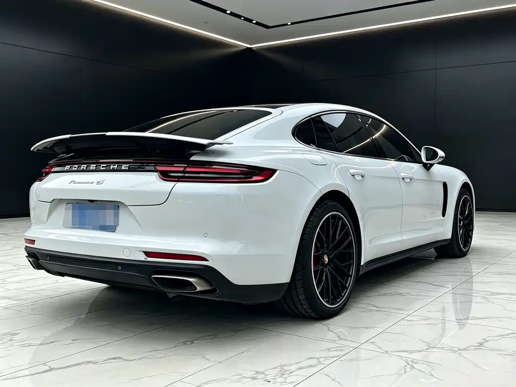 Porsche Panamera — фото 7