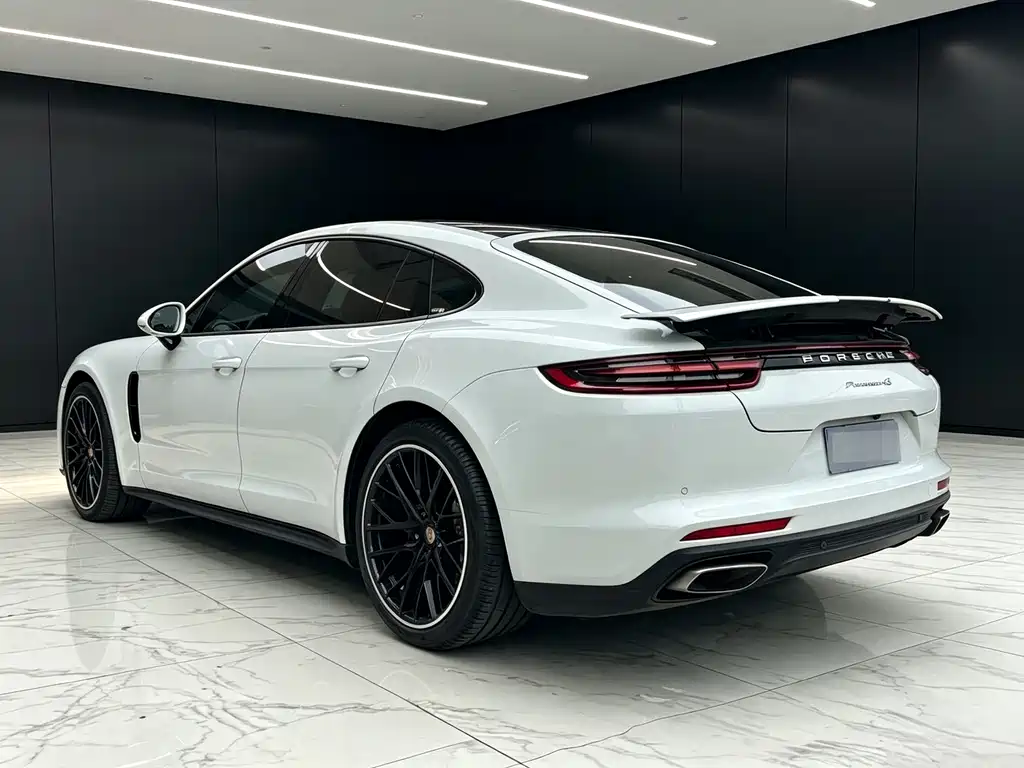 Porsche Panamera — фото 9
