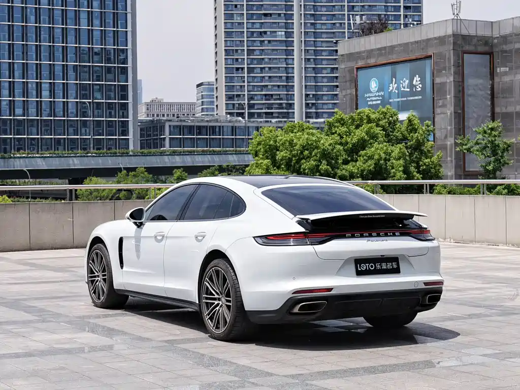 Porsche Panamera — фото 5