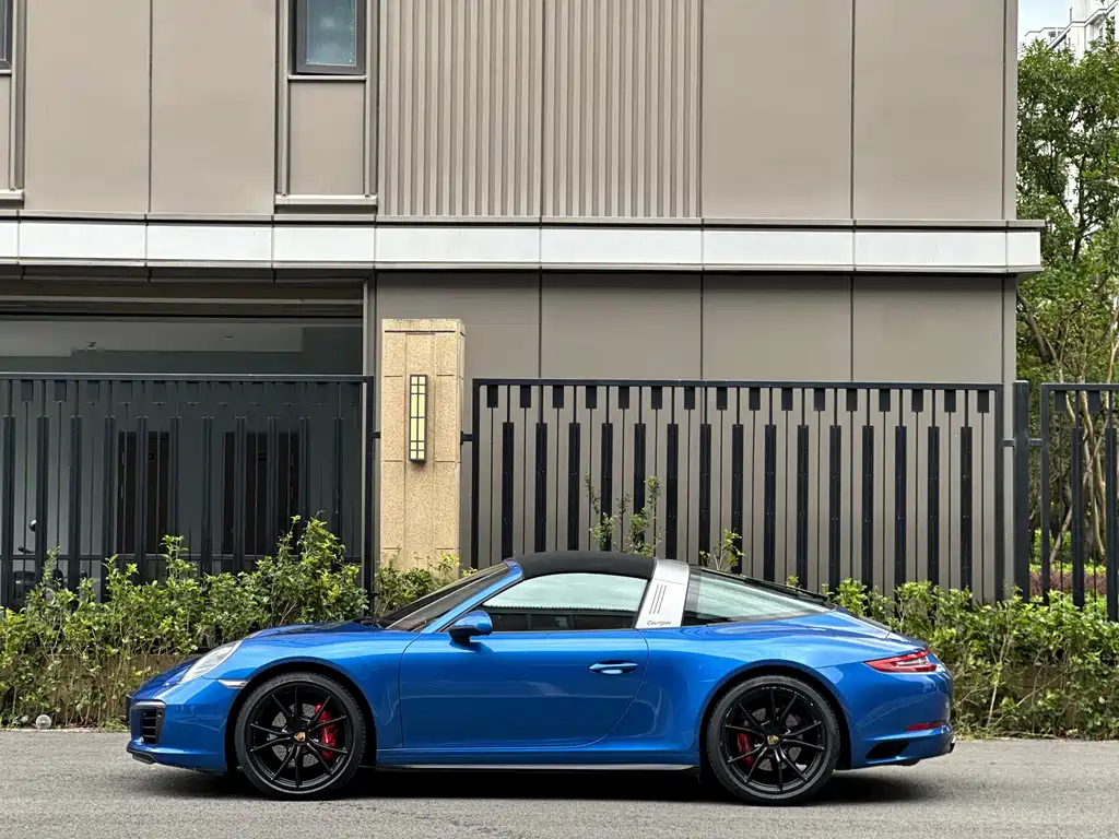 Porsche 911 — фото 17
