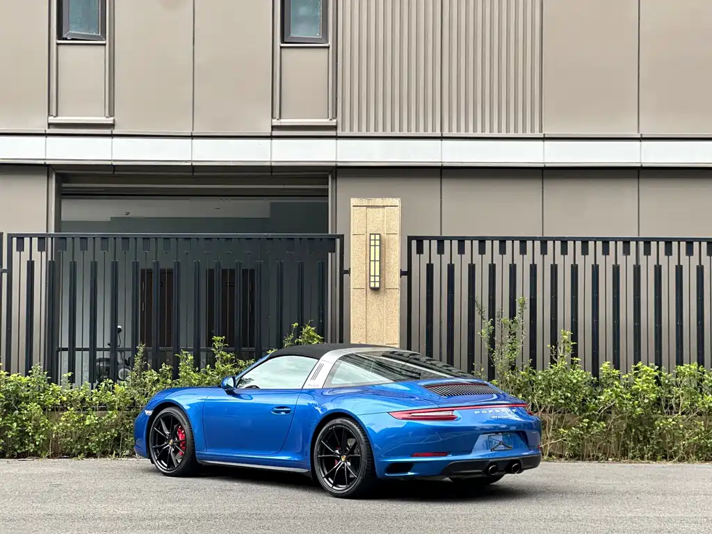 Porsche 911 — фото 10