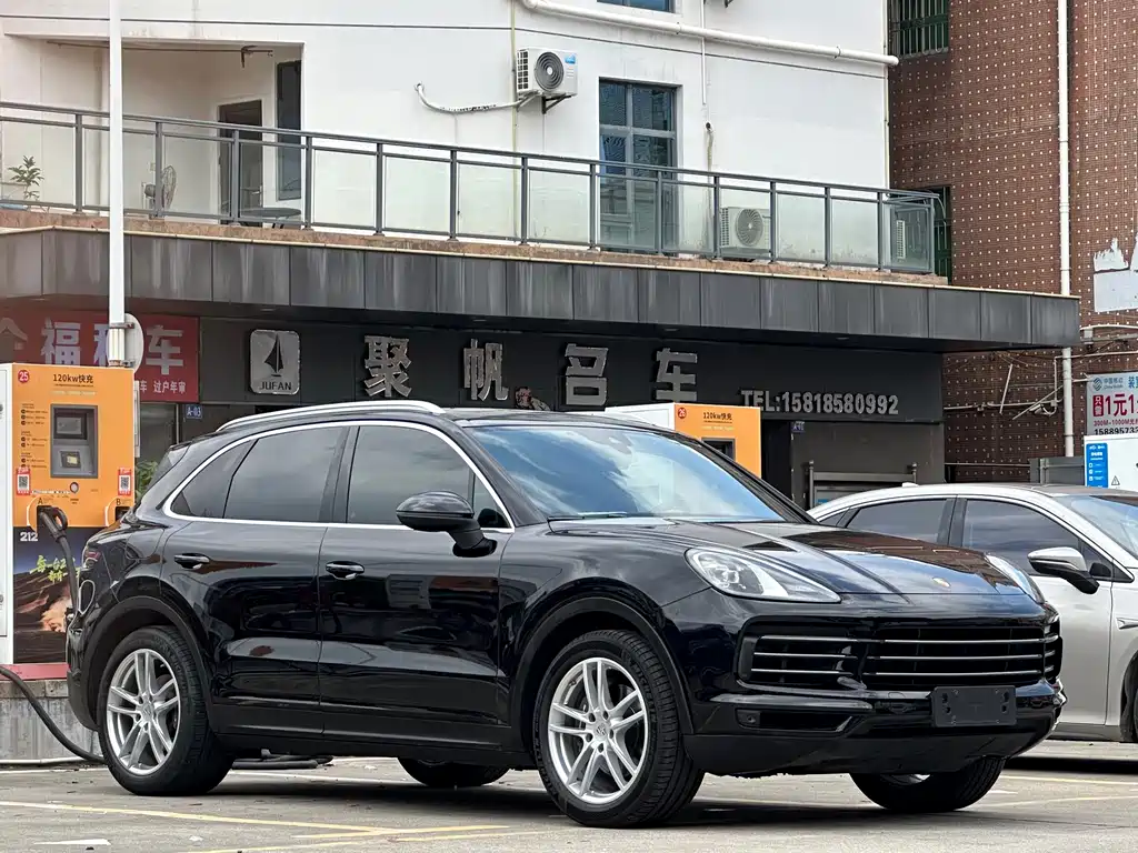 Porsche Cayenne — фото 3