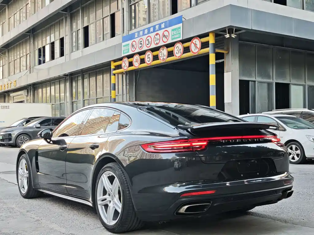 Porsche Panamera — фото 11