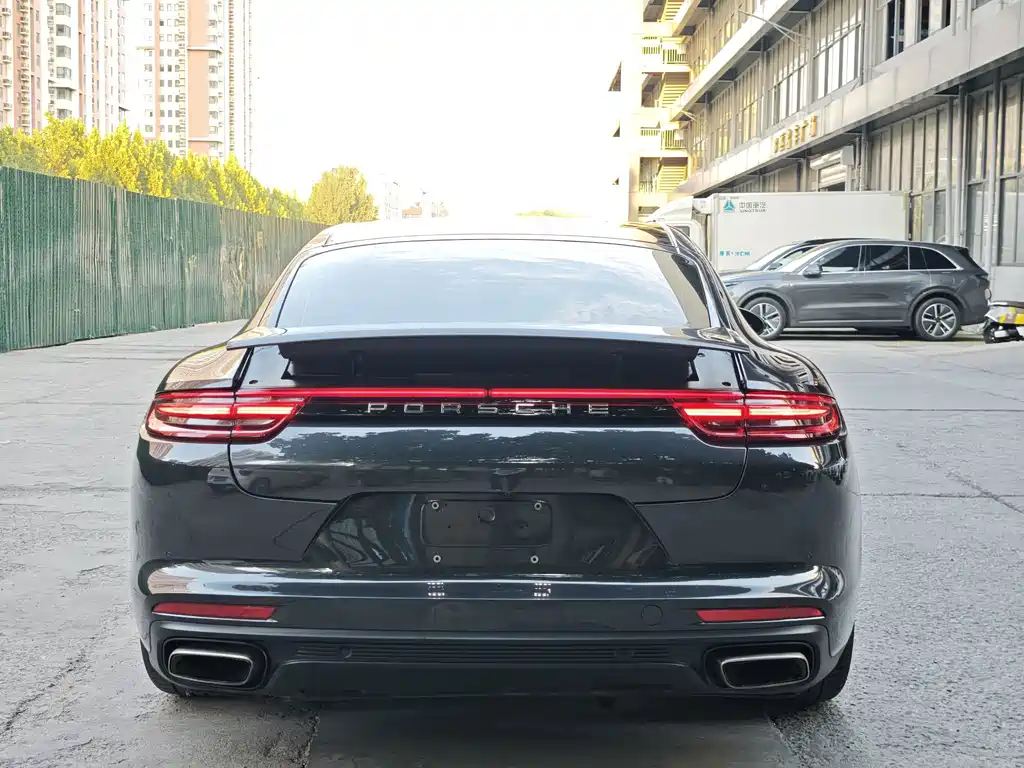 Porsche Panamera — фото 10