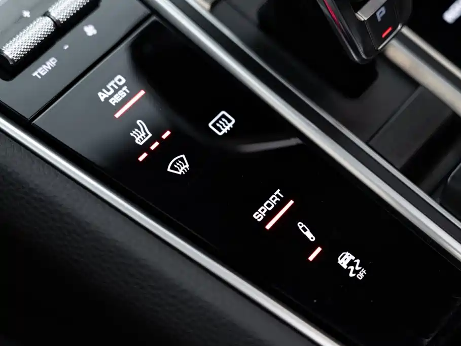 Porsche Panamera — фото 17