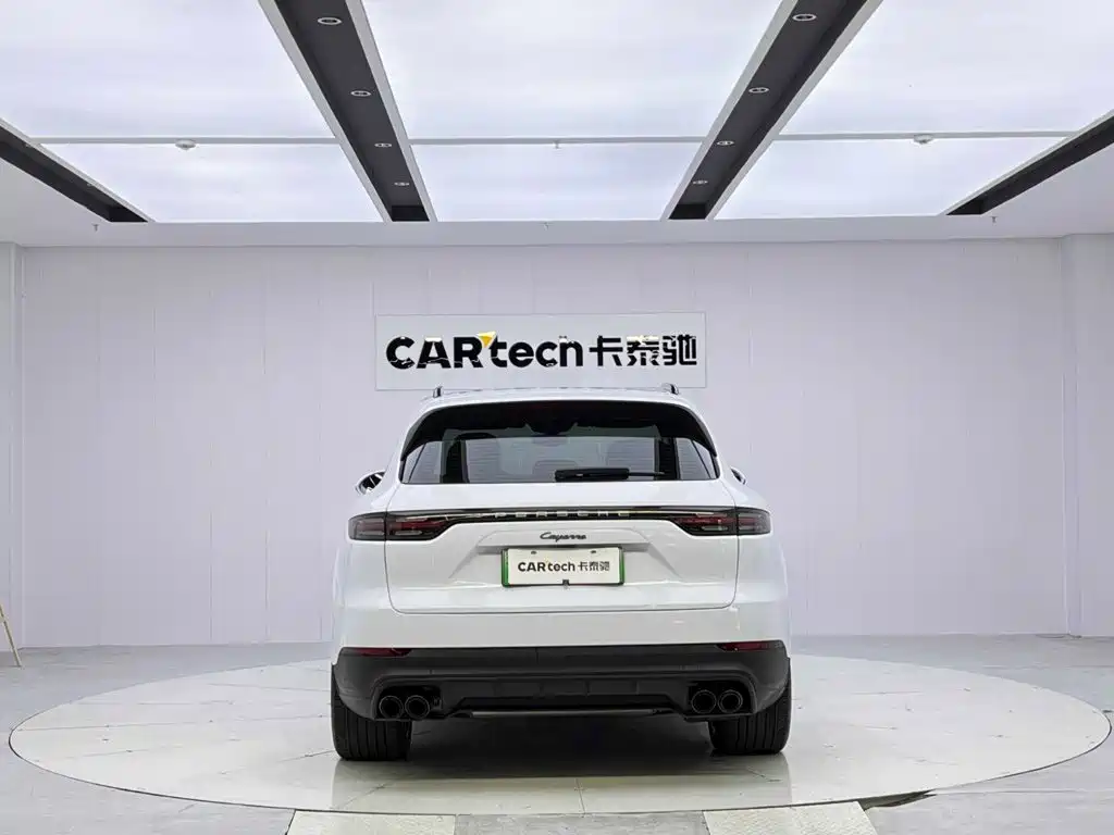 Porsche Cayenne Hybrid — фото 4