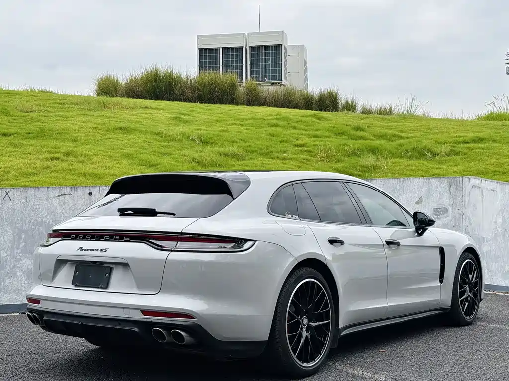 Porsche Panamera — фото 9