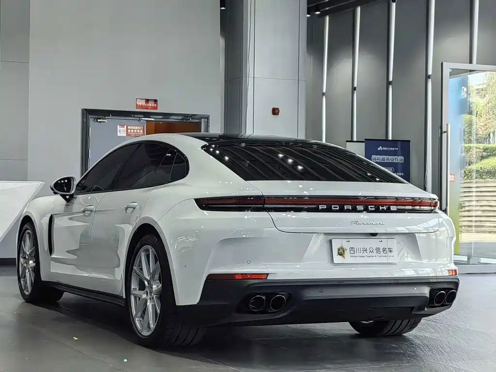 Porsche Panamera — фото 4