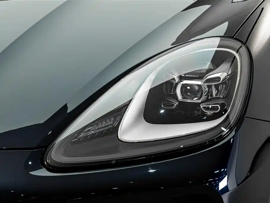 Porsche Cayenne Hybrid — фото 4