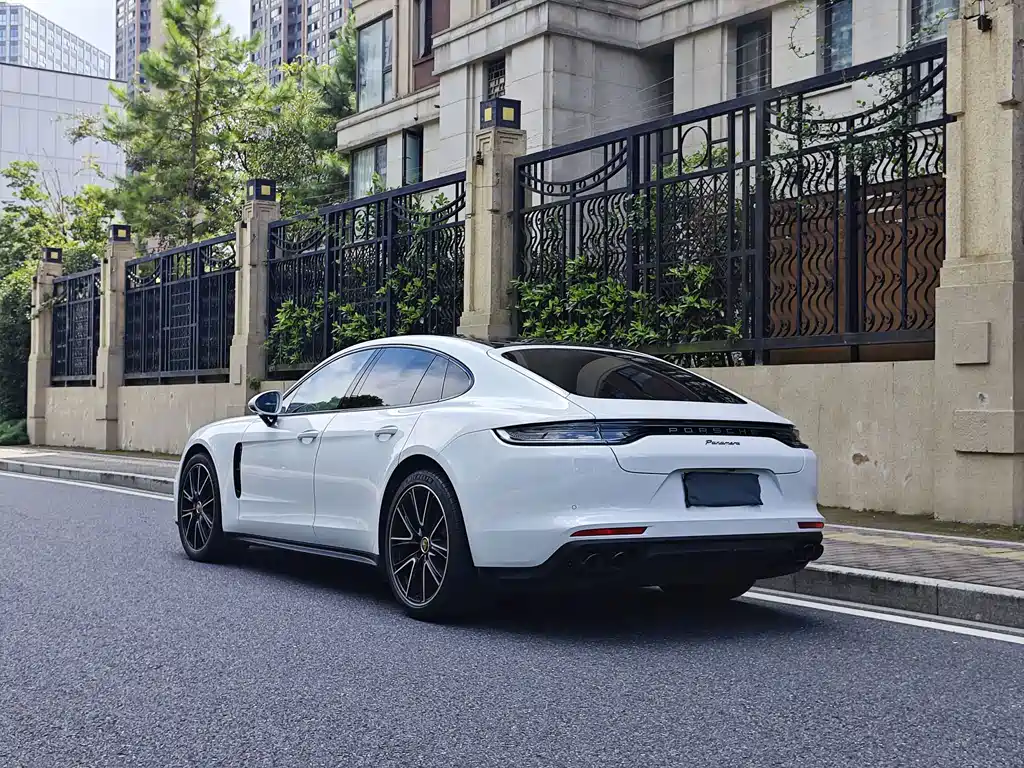 Porsche Panamera — фото 6