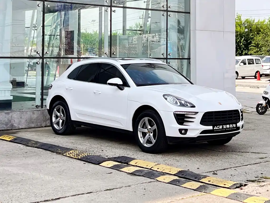 Porsche Macan — фото 3