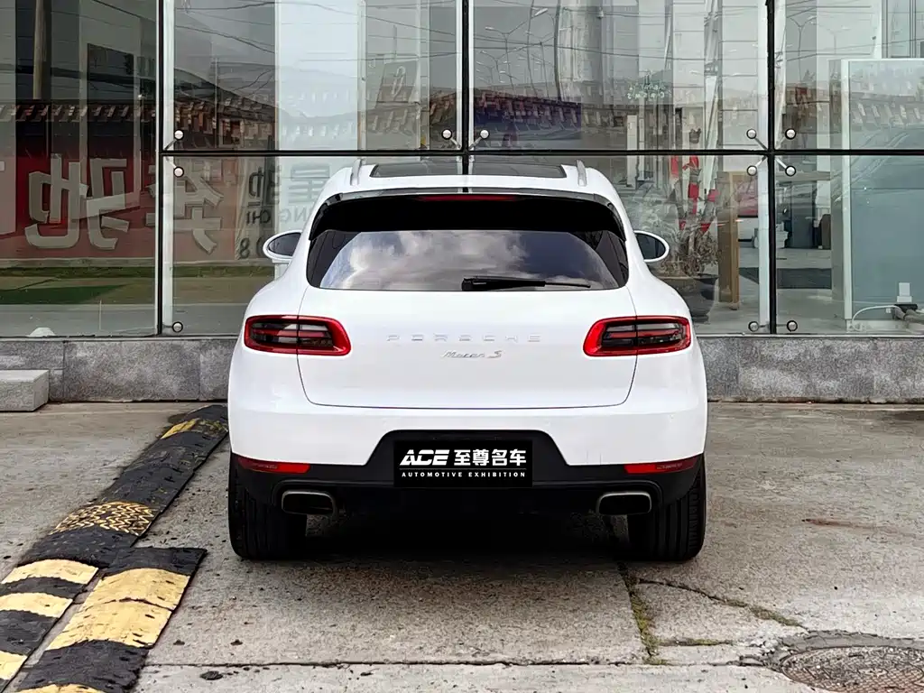 Porsche Macan — фото 5
