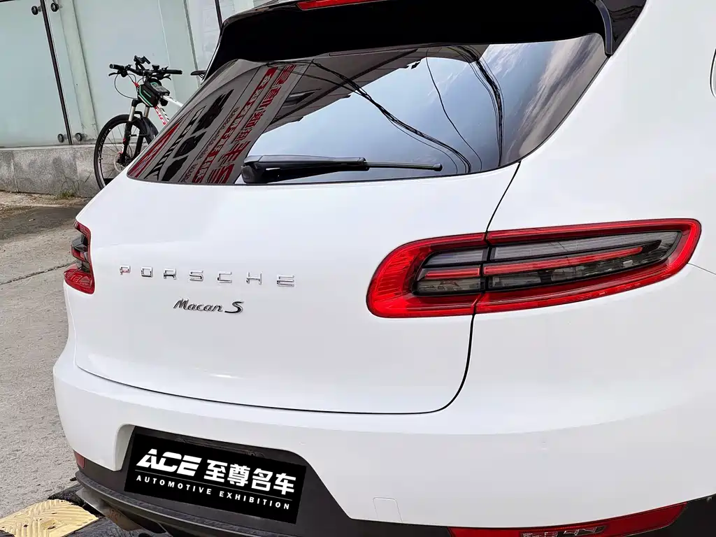 Porsche Macan — фото 9