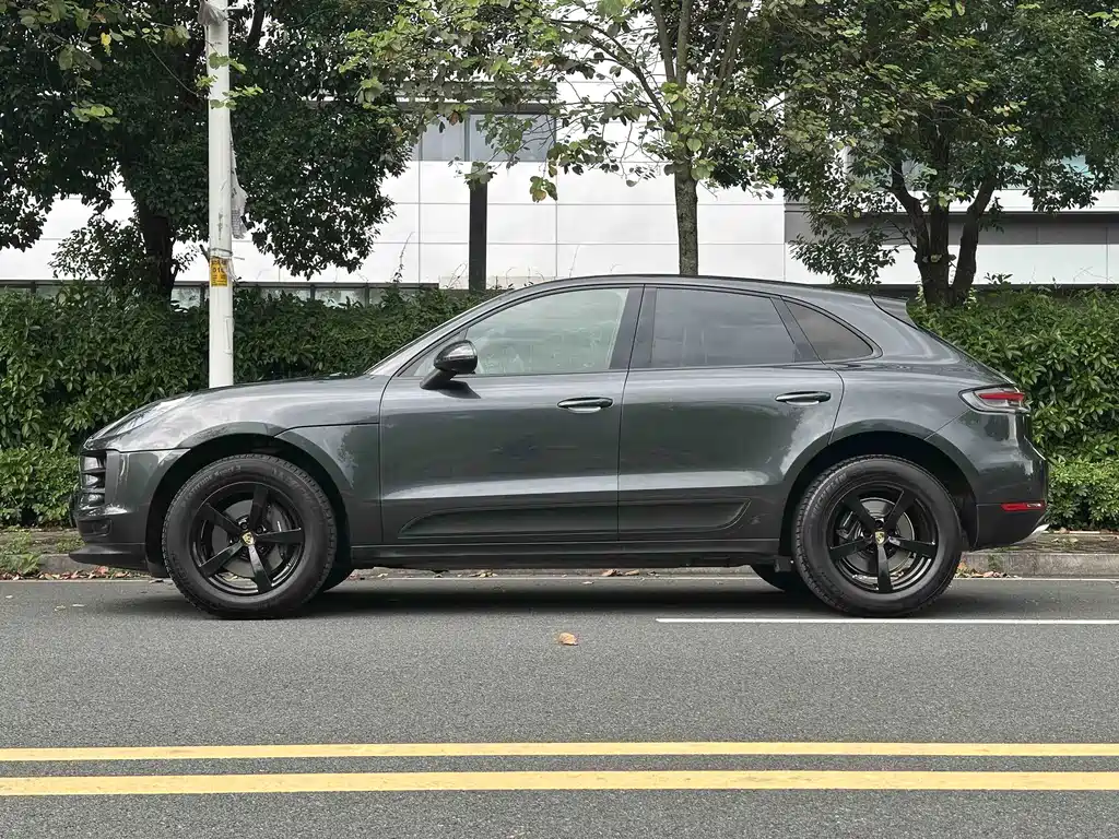 Porsche Macan — фото 5