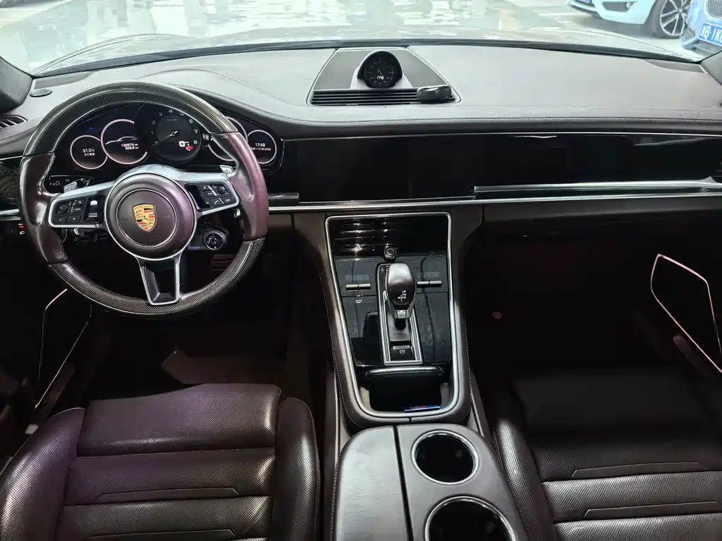 Porsche Panamera — фото 5