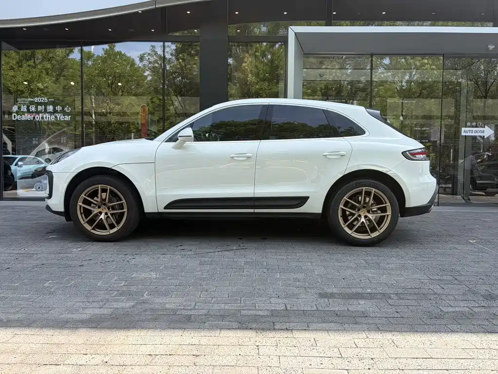 Porsche Macan — фото 6