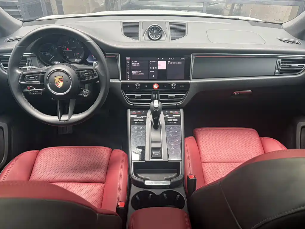 Porsche Macan — фото 10