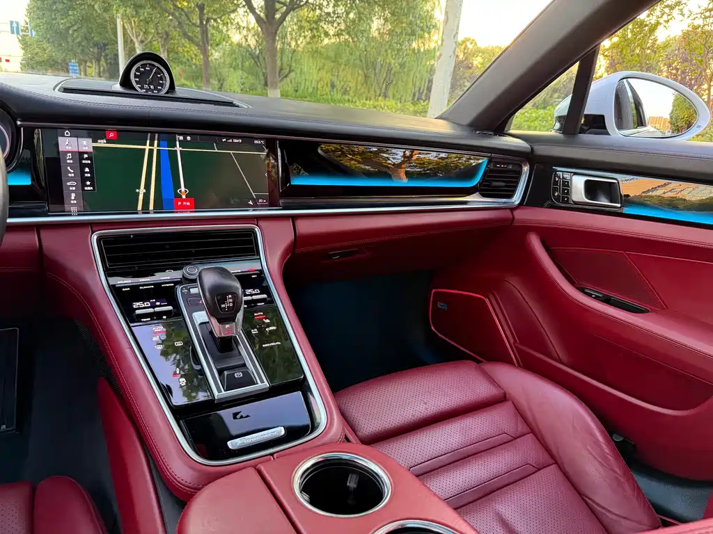 Porsche Panamera Hybrid — фото 14
