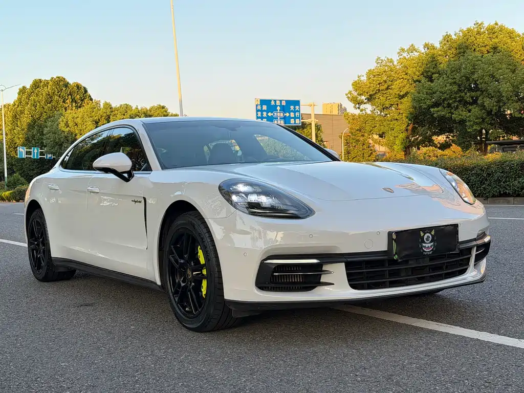 Porsche Panamera Hybrid — фото 3