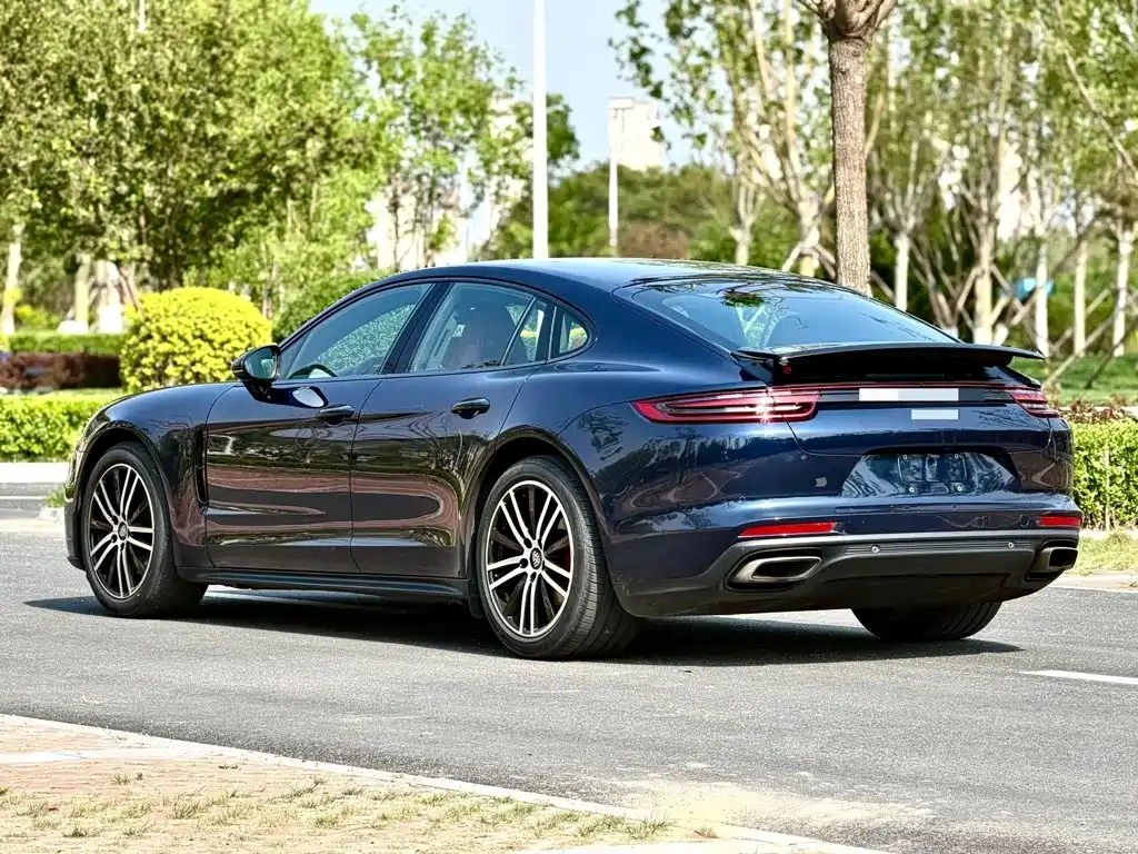 Porsche Panamera — фото 9