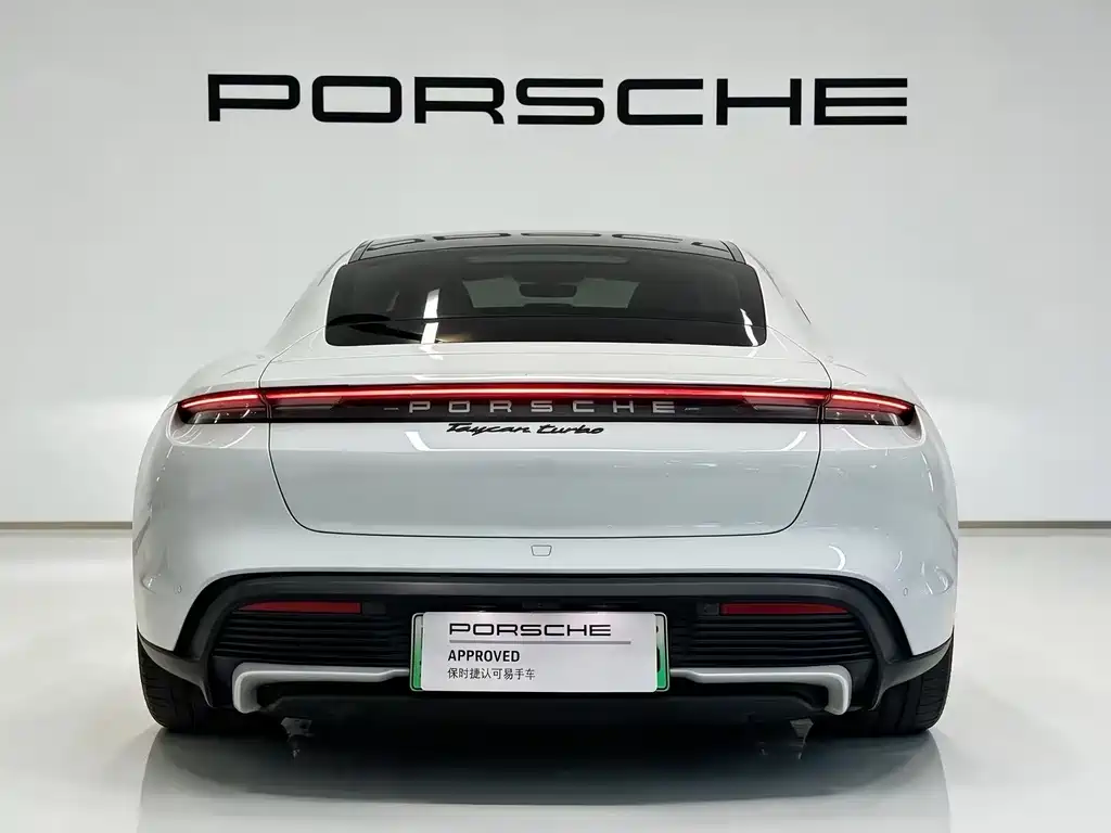 Porsche Taycan — фото 5