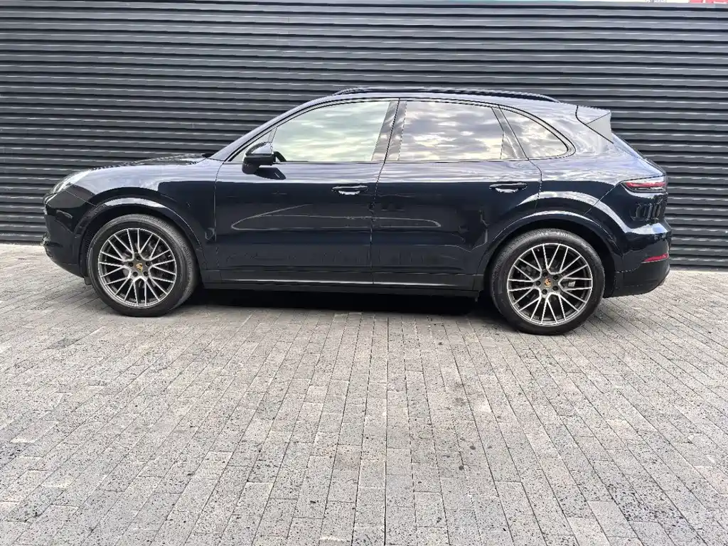 Porsche Cayenne — фото 4
