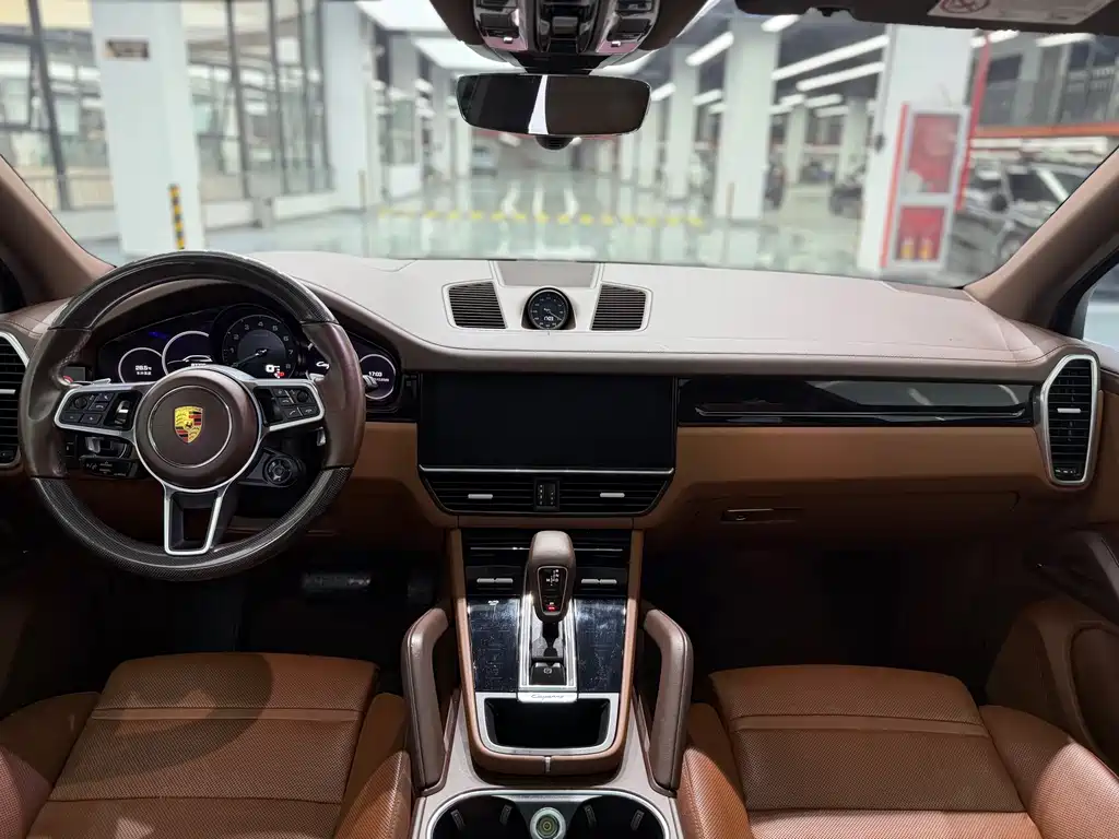 Porsche Cayenne Hybrid — фото 8