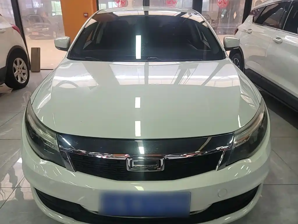 Qoros Qoros 3 — фото 3
