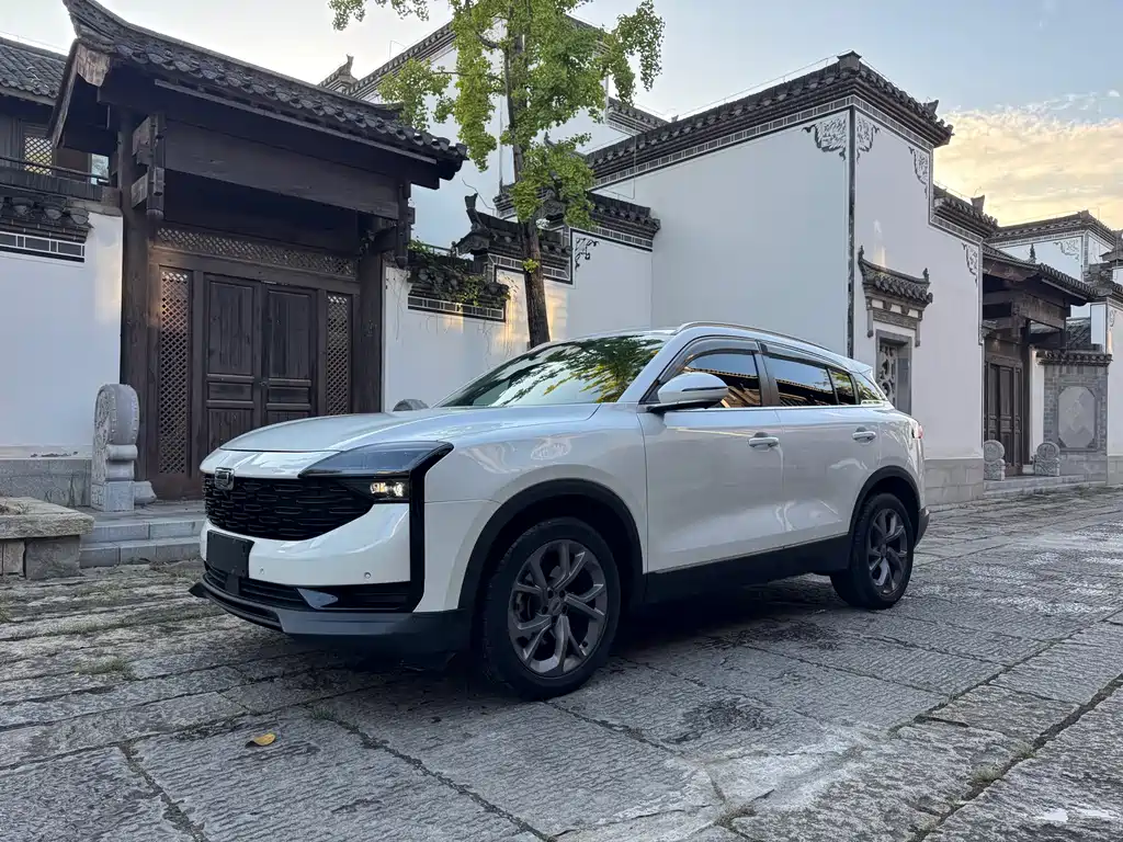 Qoros Qoros 7