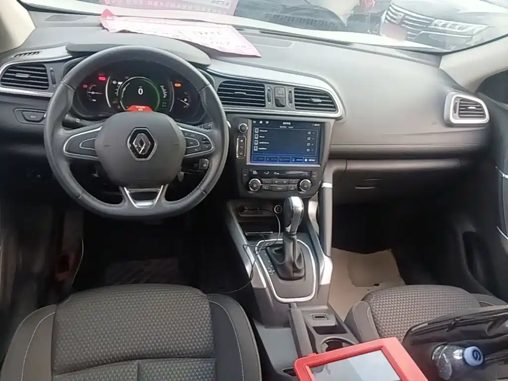 Renault Kadjar — фото 10