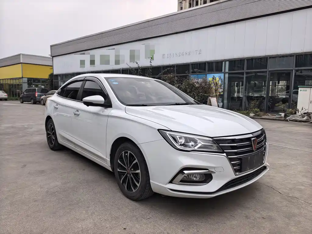 Roewe i5 — фото 3