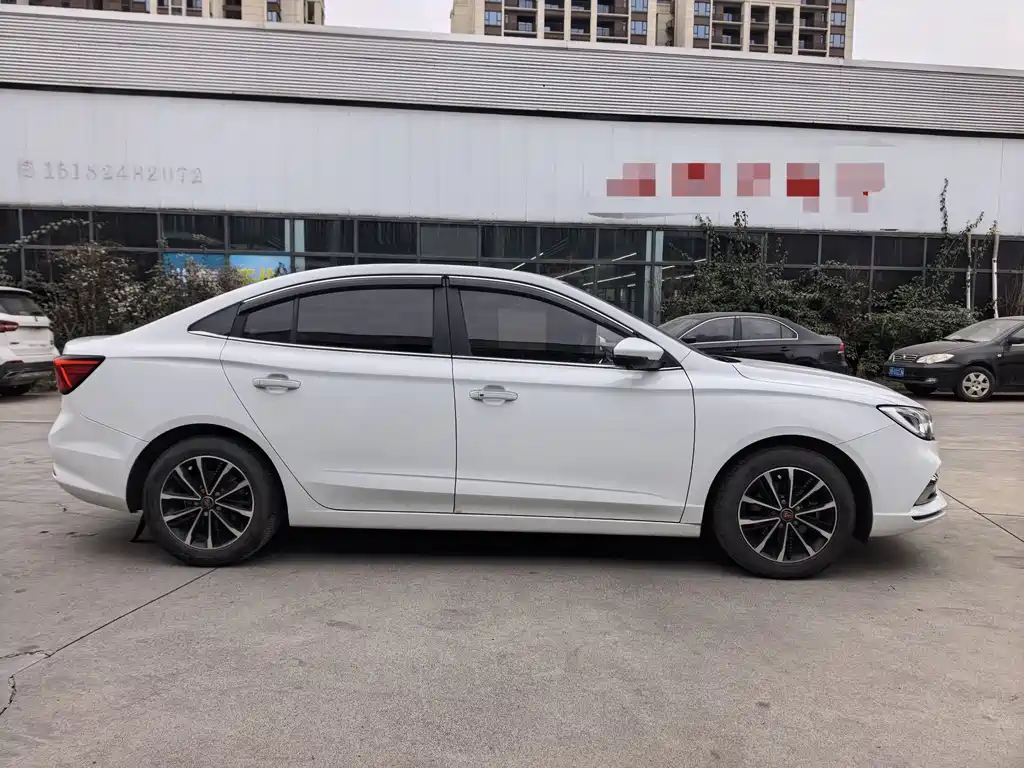 Roewe i5 — фото 4