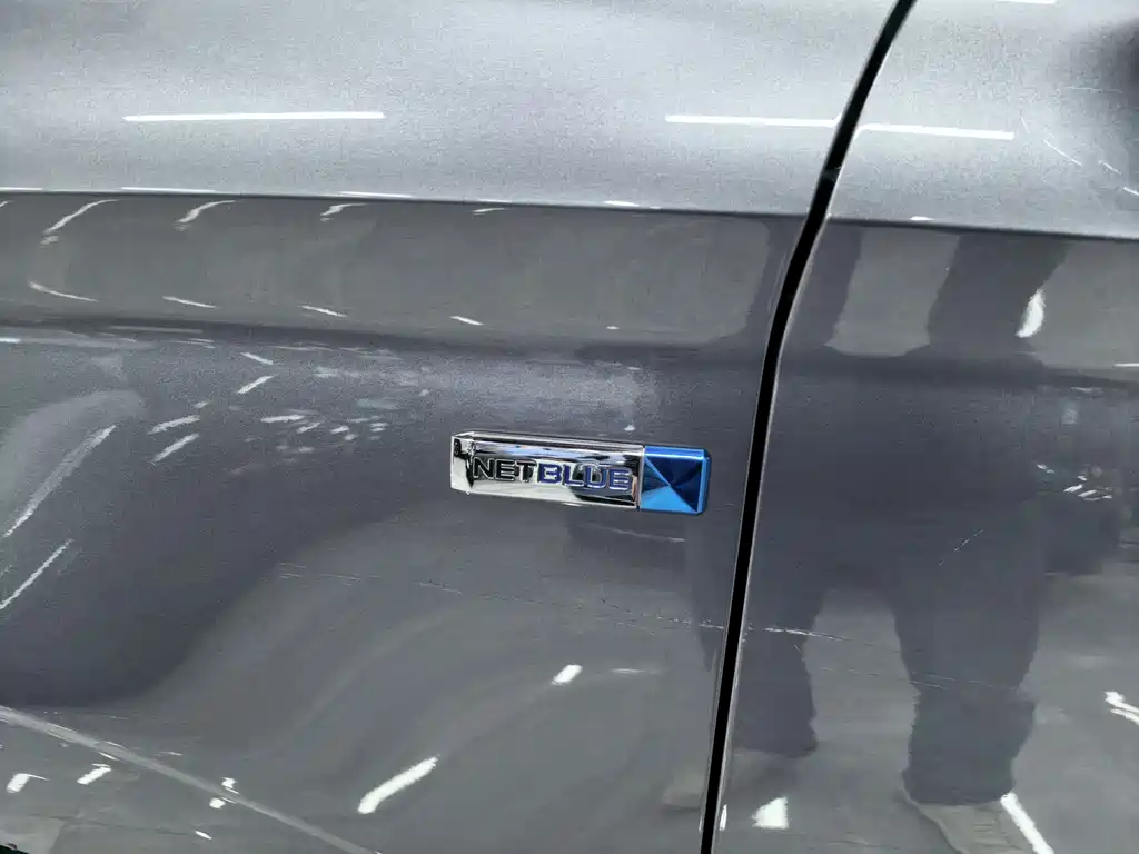 Roewe iMAX8 — фото 4