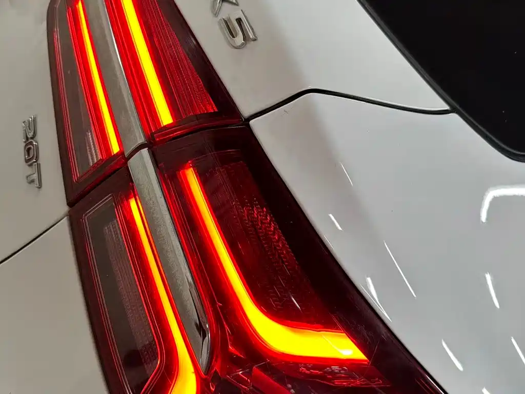 Roewe RX5 — фото 14