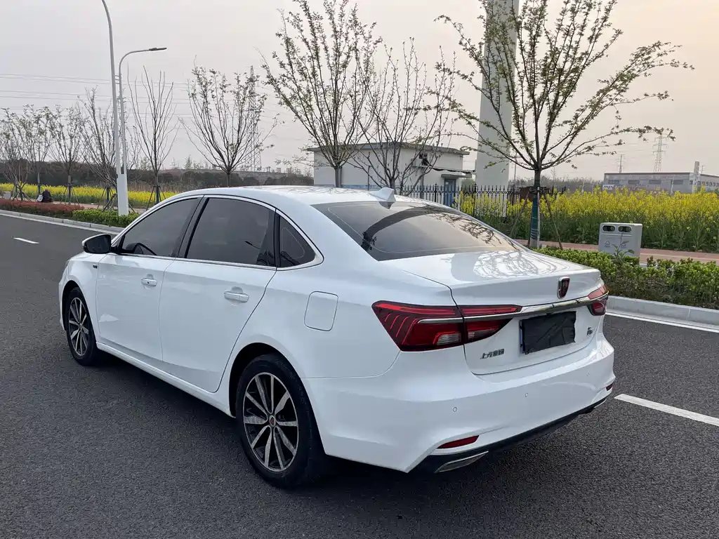 Roewe i6 Classic — фото 4